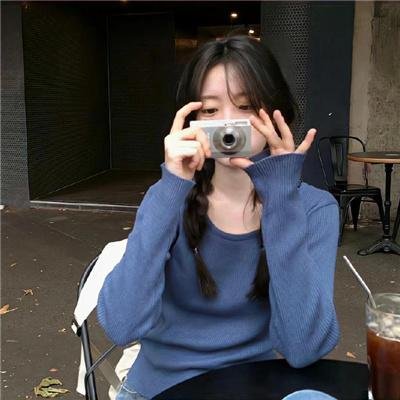 俏如彩蝶飞飞飞